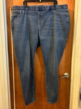 🐻Size 28L - Levi's - Blue Pull-On Jeans - W48"/L31"